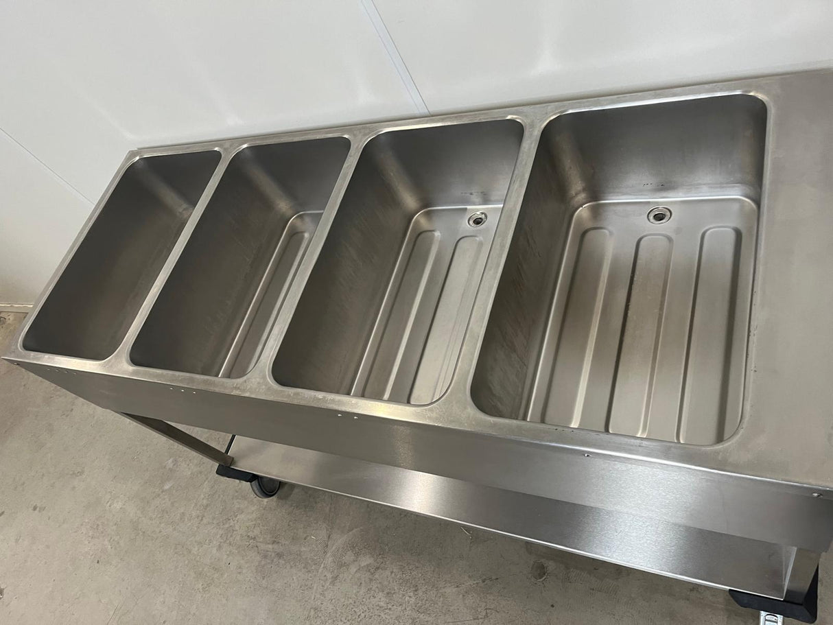 Bain mariewagen 4x 1/1GN, bediening korte zijde, 4 zwenkwielen